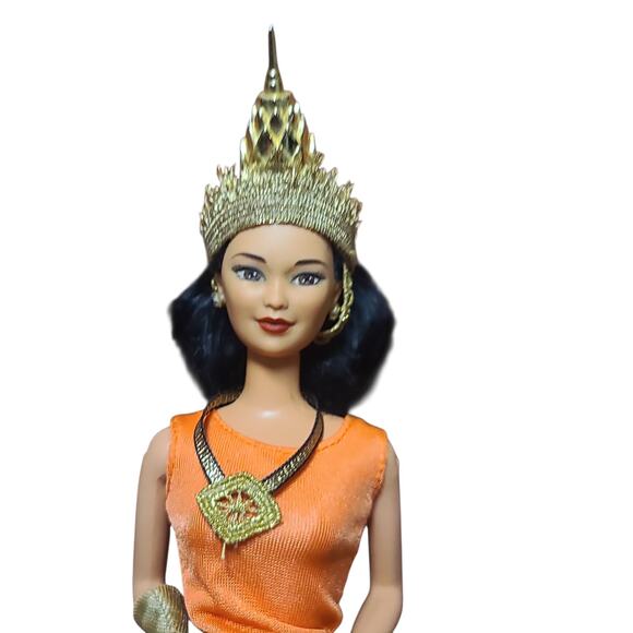 1997 Thai Barbie Doll DOTW Pink Label R4632 Used Missing Cape - Picture 3 of 3